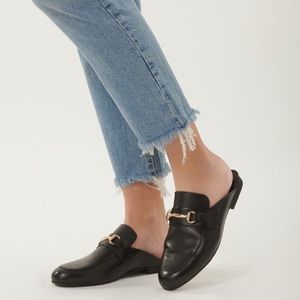 Steve Madden Kandi Buckle Mules